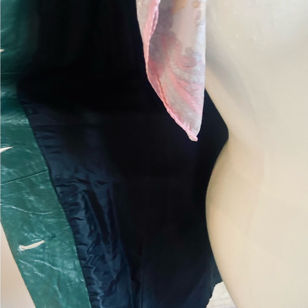 Vintage 70s green leather jacket - Picture 9 of 14